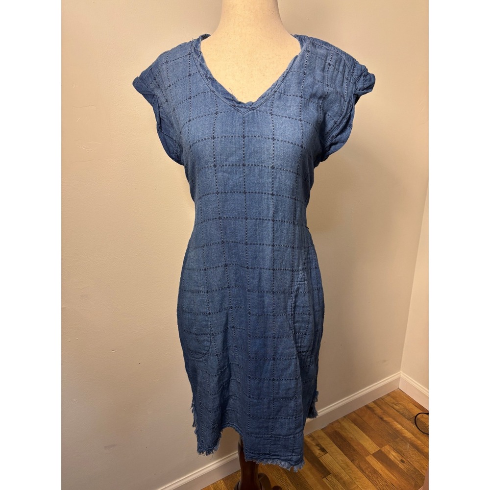 Cloth &‎ Stone Chambray Shift Dress XS Blue Cotton Frayed Hem Boho Casual